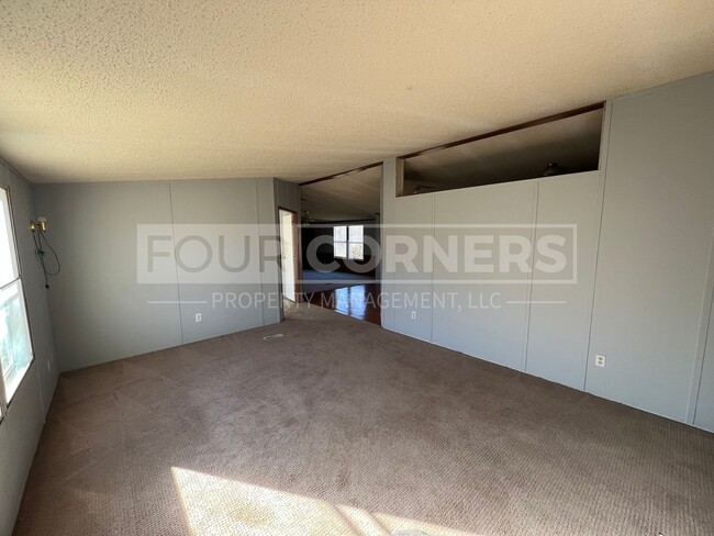 Photo - Lovely 3 Bedroom 2 Bath Home