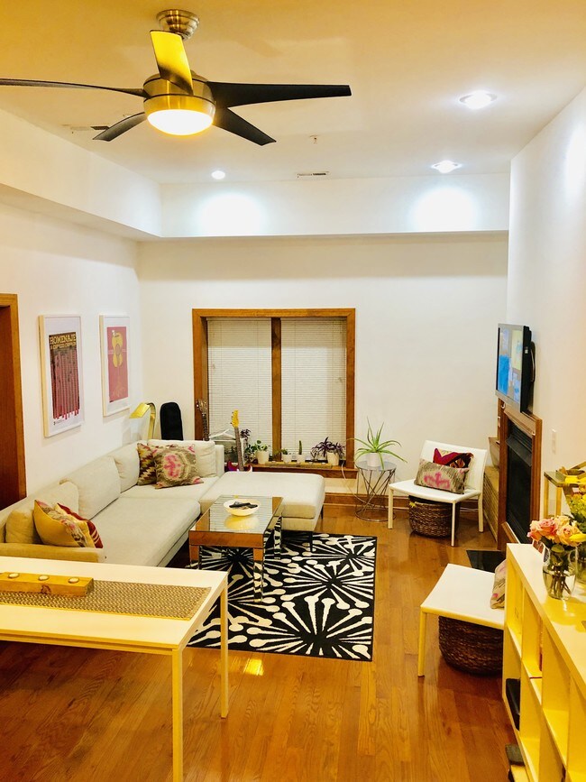 Apartments For Rent Near American University Tenley Campus In Photo 1807 8th St Nw Unit 4