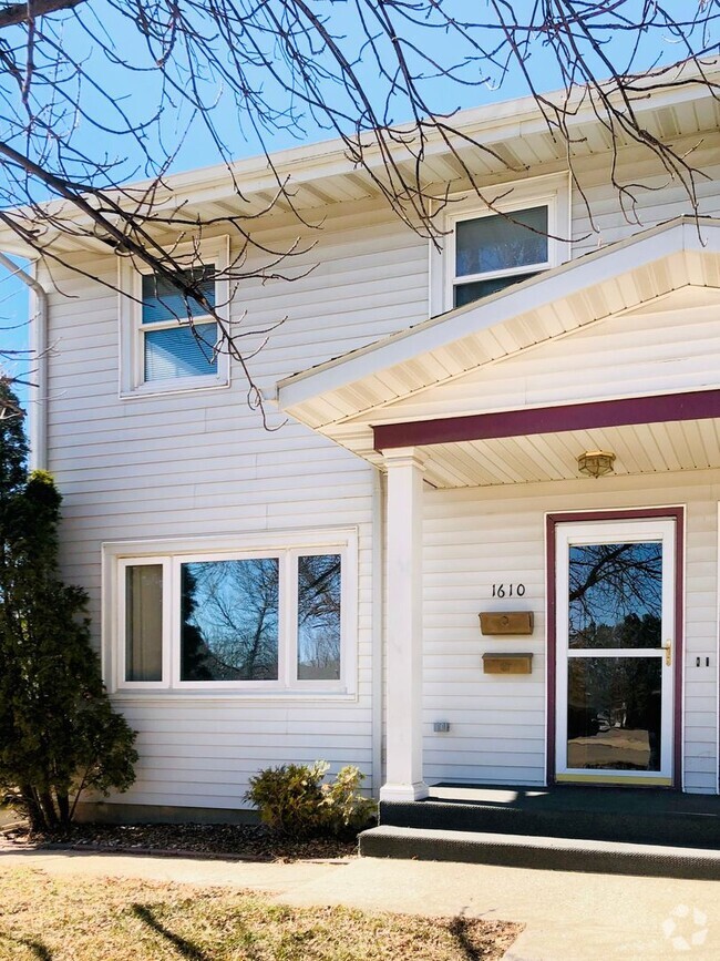 Building Photo - 1610 2nd St SE Unit 1 Rental