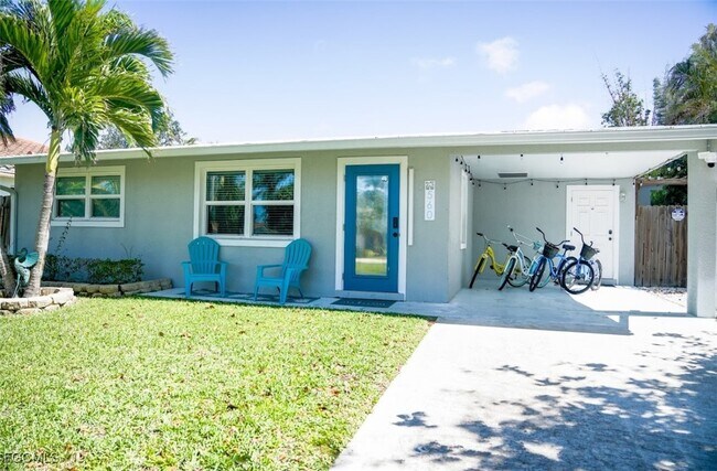 560 E Valley Dr