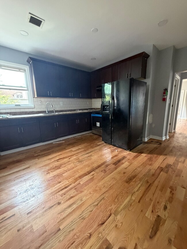 Photo - 26 Alexander St Unit 2