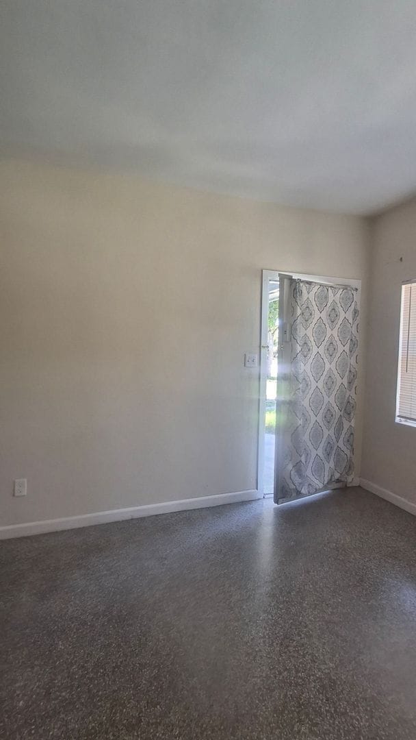 Photo - MOVE IN READY!!!