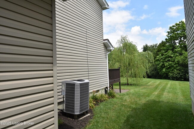 Photo - 10407 Pinoak View Dr