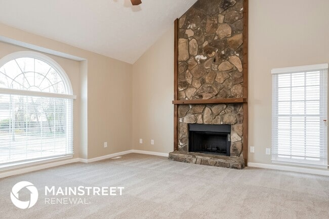Photo - 5093 Lakewood Way