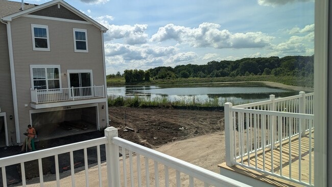 Photo - 1085 Atterberg Rd