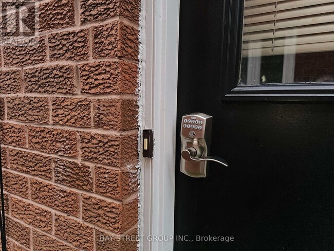 Photo - 3177 Colonial Dr