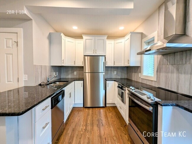 Photo - 920 Ward Pkwy Unit 3