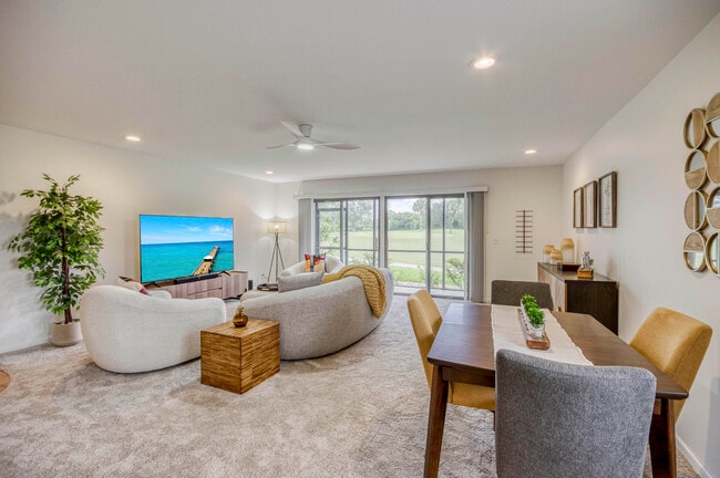 Photo - 18429 SE Wood Haven Ln Unit I