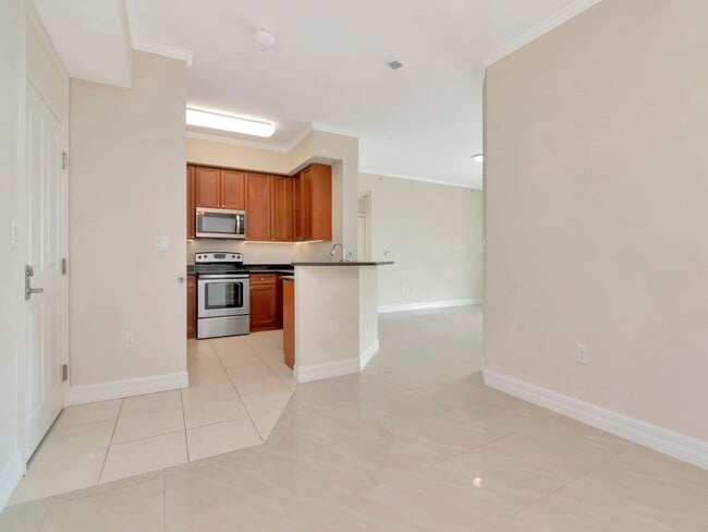 Photo - Waterfront Penthouse Living – Luxury 3 Bedroom / 2 Bath Condo on the Water Unit 916