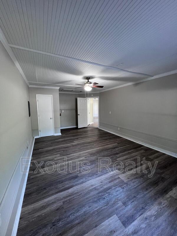 Photo - 157 Maranatha Cir