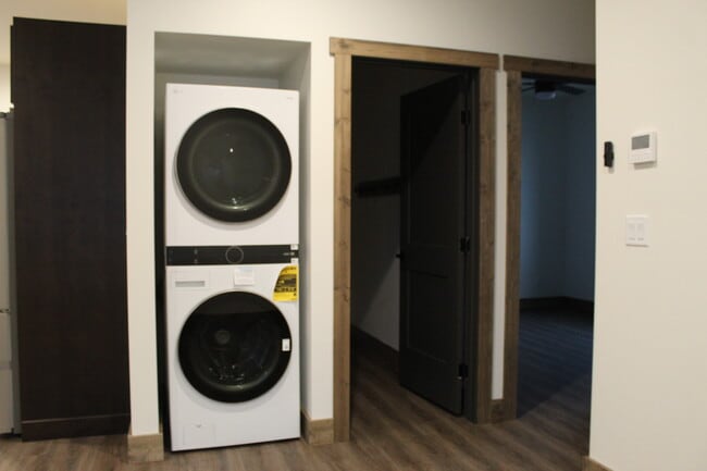 Photo - 573 S Teton Ave