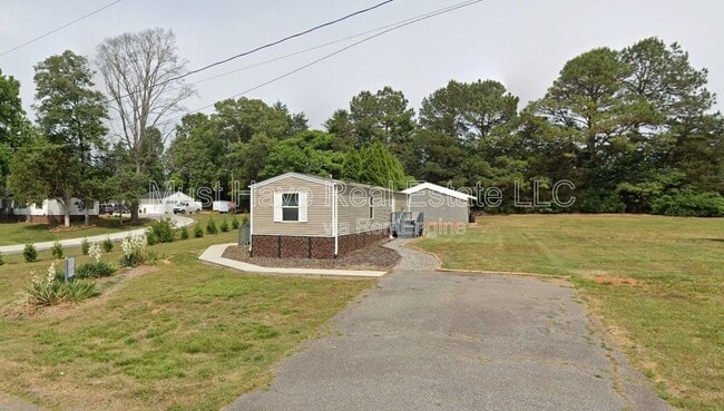 Photo - 1691 Zebulon Dr