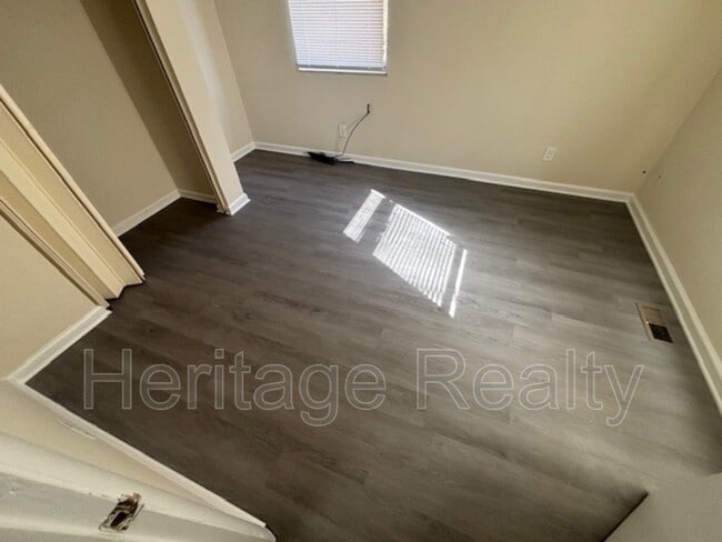 Photo - 1664 Laurans Ave