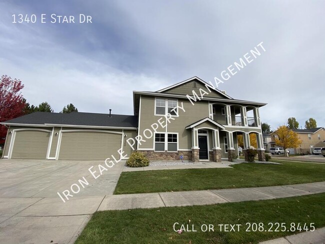 Photo - 1340 E Star Dr House