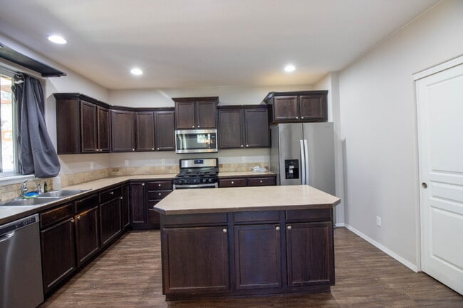 Photo - A BEND HOME FOR PEOPLE AND PETS!