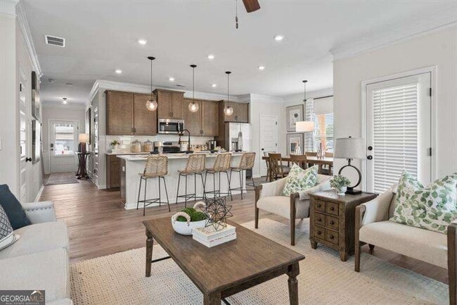 Photo - 708 Shetland Trl