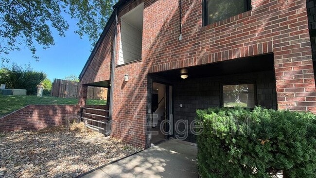 Photo - 1821 Ridgehaven Ct