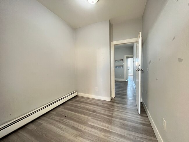 89-91 E 25th St 13 - 90 E 25th St Unit 13