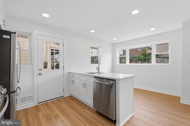 Photo - 1545 11th St S