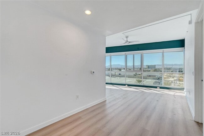 Photo - 4575 Dean Martin Dr Unit 602
