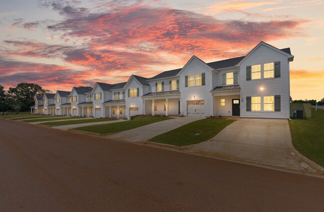 Photo - 200 Clifton Dr