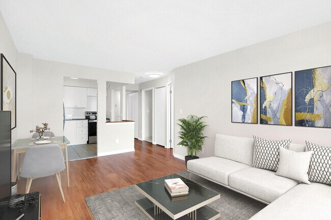 Photo - The Frontenac