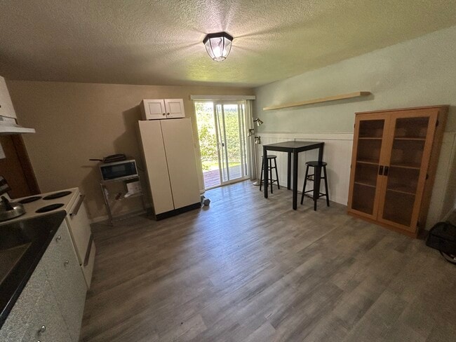 Photo - 817 25th St Unit A,B,D