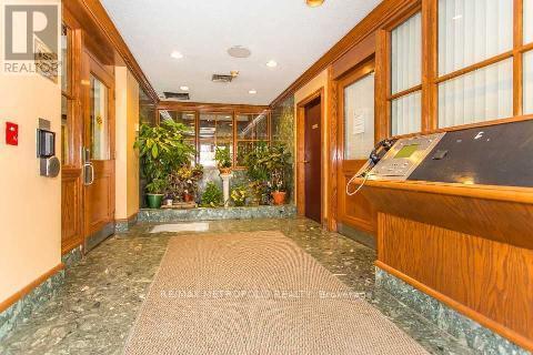 Photo - 880 Dundas St W Unit Ph01