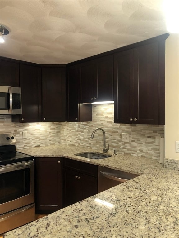 Photo - 1105 Lexington St Unidad 9