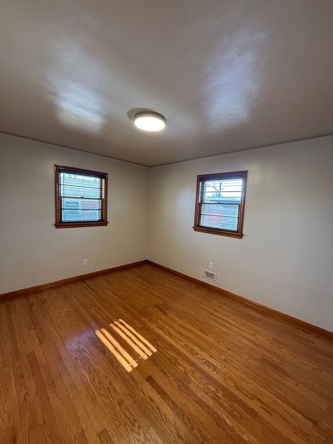 Photo - 3 Bed/1/5 Bath House with Carport *Lawncare included in rent*