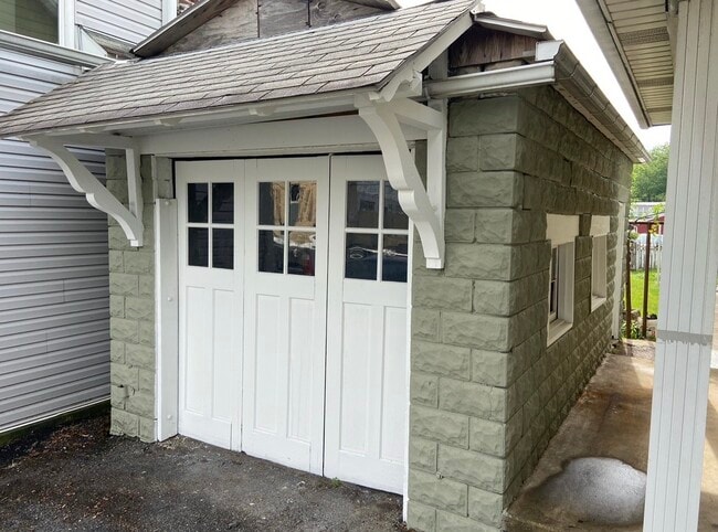 Photo - 3416 N 6th St