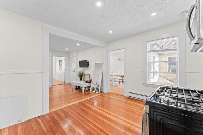 Photo - 14 Glendale St Unit 14 Glendale St