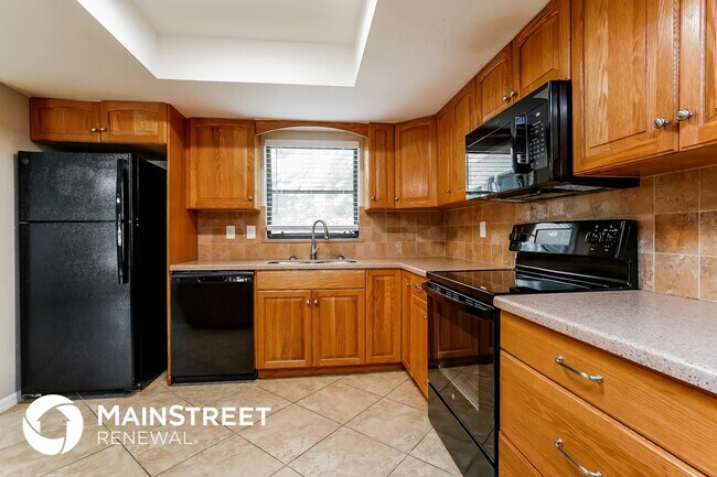 Photo - 113 NE 18th Pl