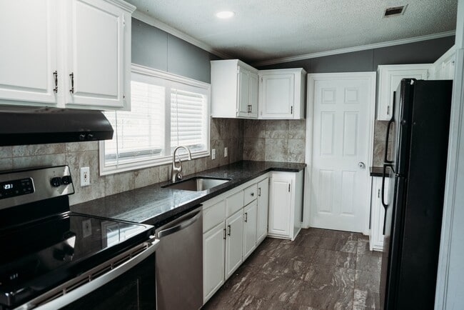 Photo - 2545 Lee Turner Rd