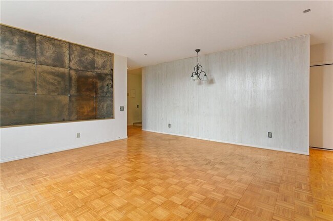 Photo - 23 Water Grant St Unit 6K
