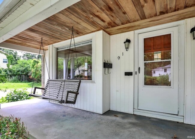 Photo - 916 E Maxwell Ln