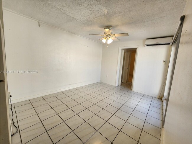 Photo - 2210 SW 89th Ct Unidad 0