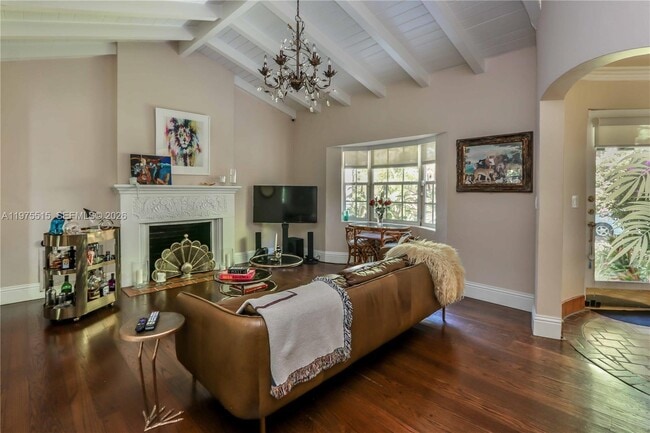 Photo - 1260 La Mancha Ave