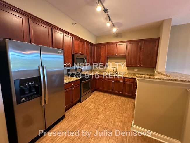 Photo - 1 Itasca Pl