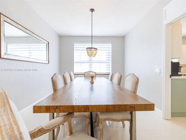 Photo - 862 Sunflower Cir