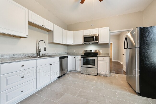 Photo - 1501 Desire St