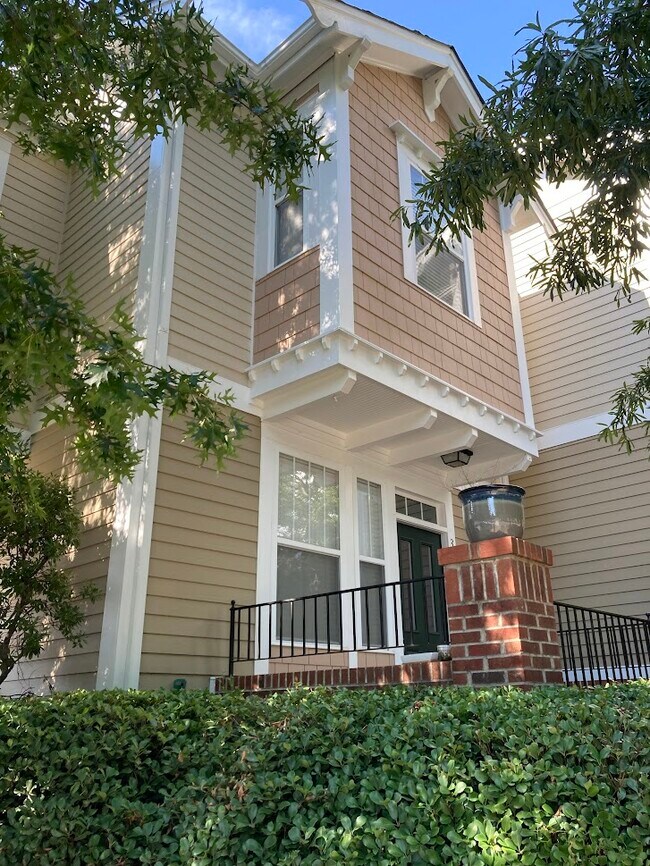 330 Davidson Gateway Dr Condo Unit 330 Condo for Rent in Davidson, NC