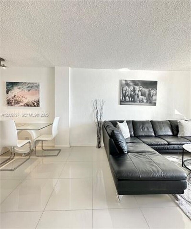 Photo - 1500 Bay Rd Unidad 1500 Bay Rd # 820S