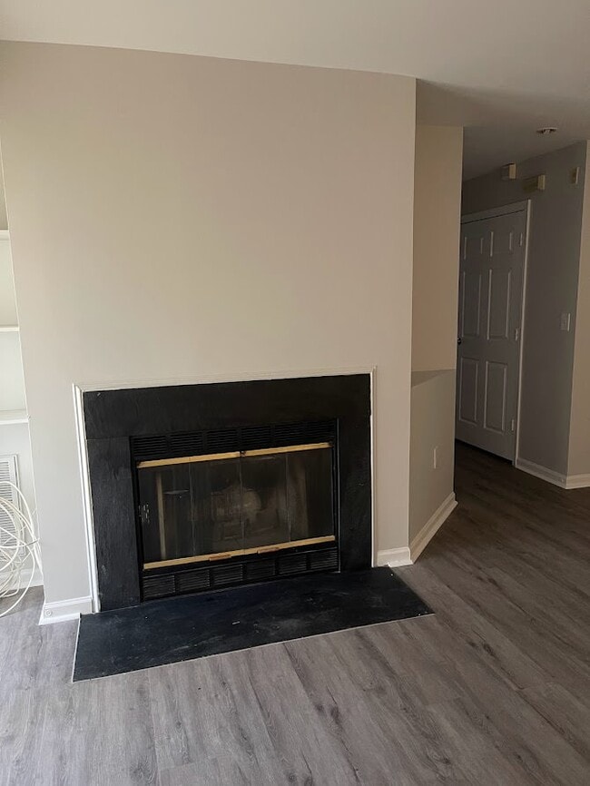 Living area - 9816 Lake Pointe Ct Unidad 104