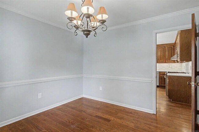 Photo - 128 Stone Lake Ct