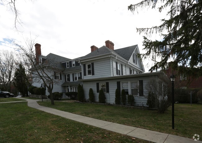 Manor House Apartments