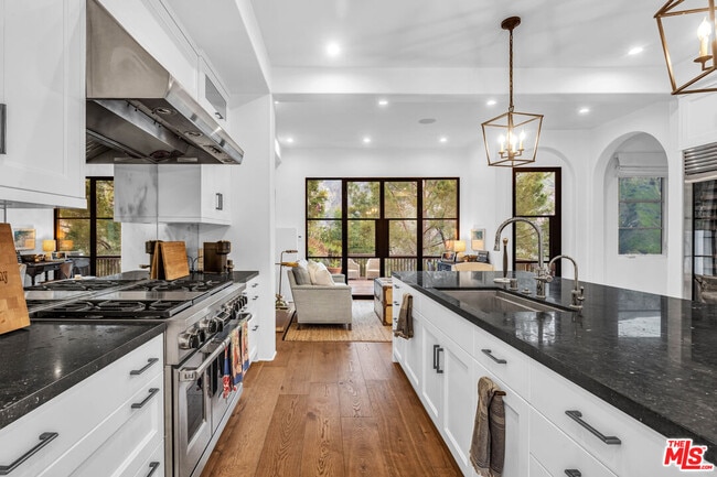 Photo - 2382 Live Oak Meadows Rd