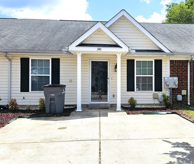 Photo - 340 Greendale Pl Townhome
