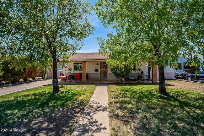 Photo - CUTE 2 Bedroom 1 Bath bungalow in Sunnyslope with full casita