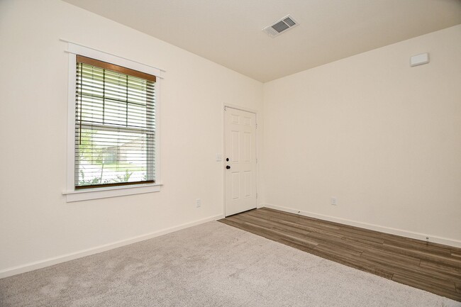 13526 Kinsman Road